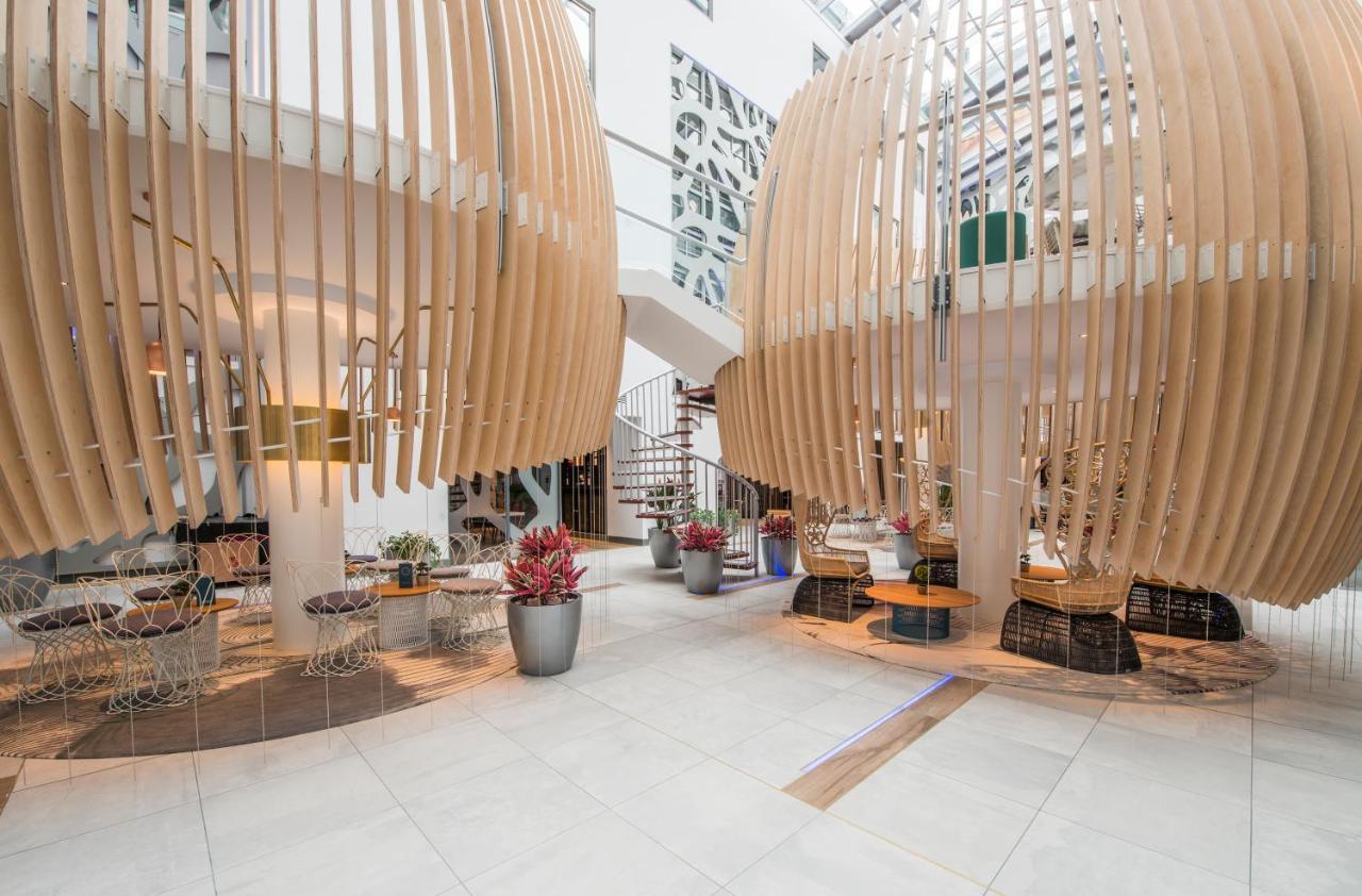 Novotel London Heathrow Airport T1 T2 And T3 Гейс Екстер'єр фото