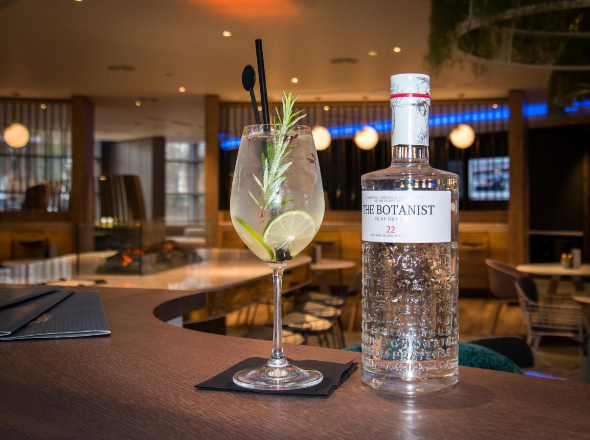 Novotel London Heathrow Airport T1 T2 And T3 Гейс Екстер'єр фото
