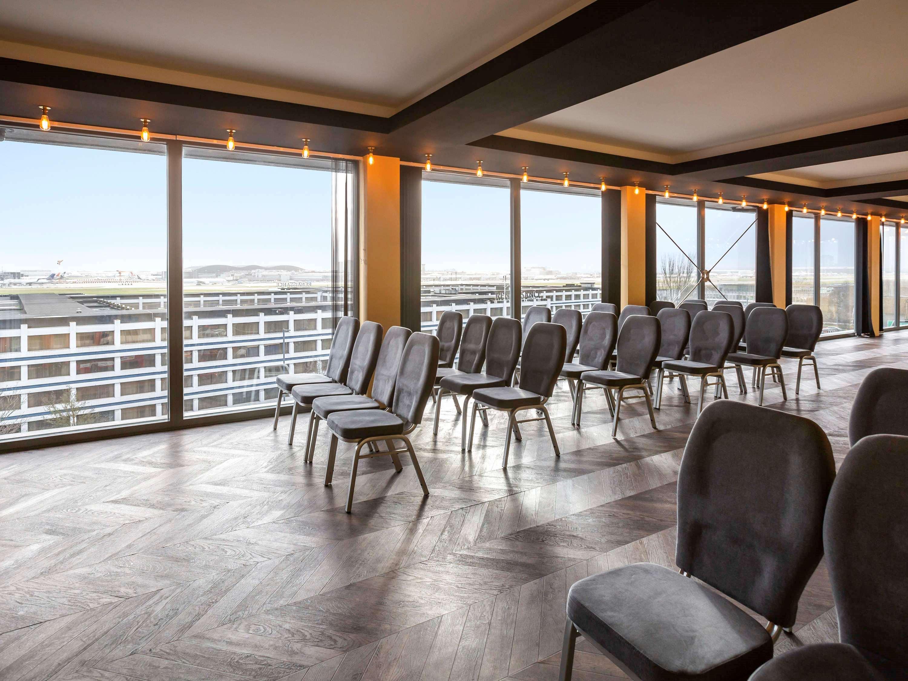 Novotel London Heathrow Airport T1 T2 And T3 Гейс Екстер'єр фото
