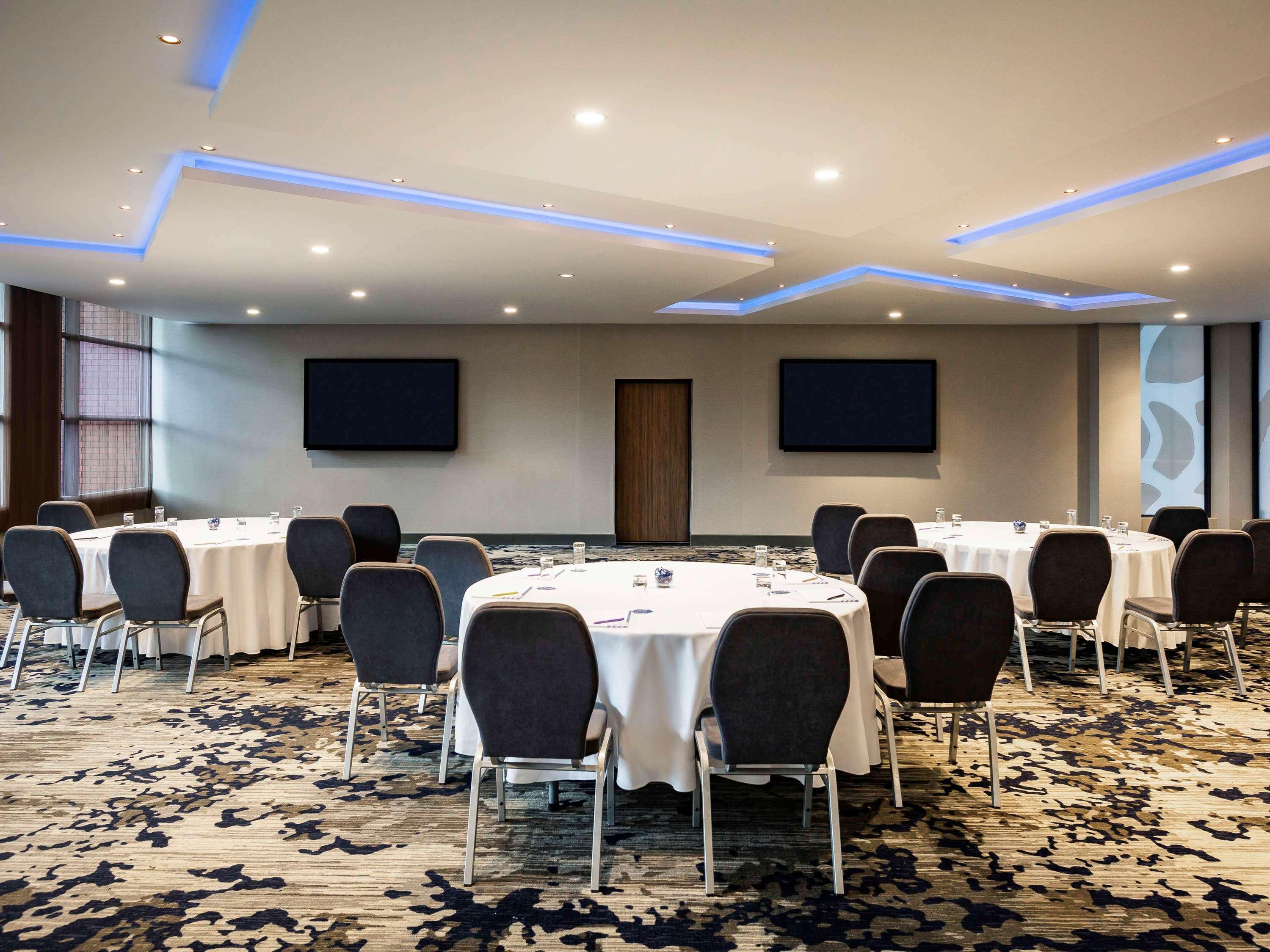 Novotel London Heathrow Airport T1 T2 And T3 Гейс Екстер'єр фото