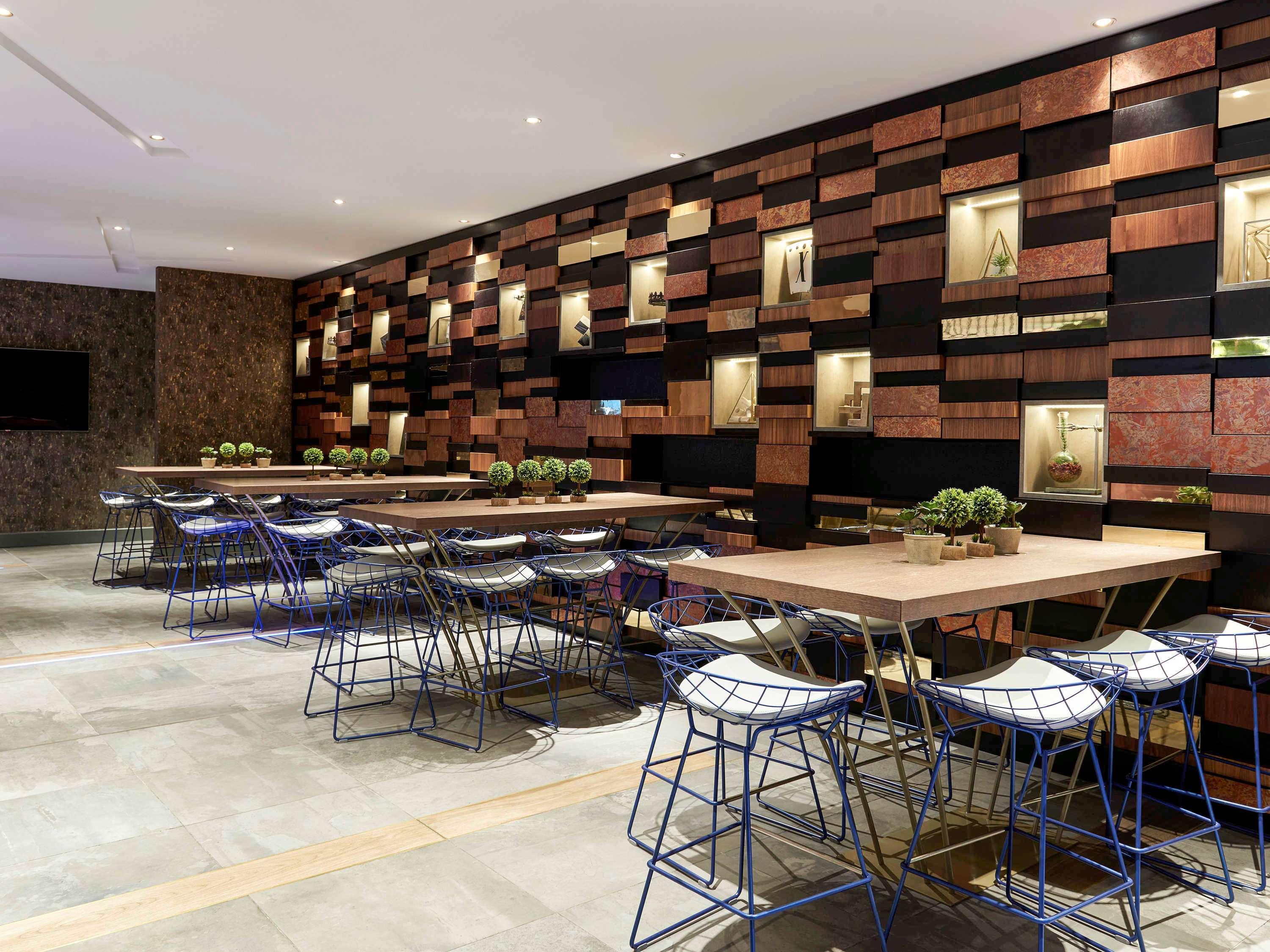 Novotel London Heathrow Airport T1 T2 And T3 Гейс Екстер'єр фото