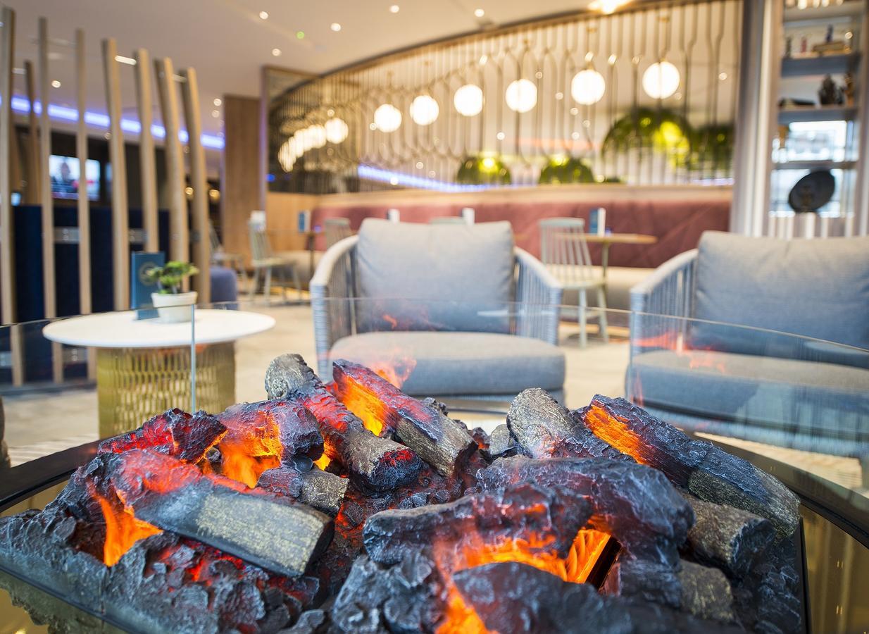 Novotel London Heathrow Airport T1 T2 And T3 Гейс Екстер'єр фото